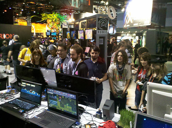Fans Enjoying Spelunky at PAX 2011